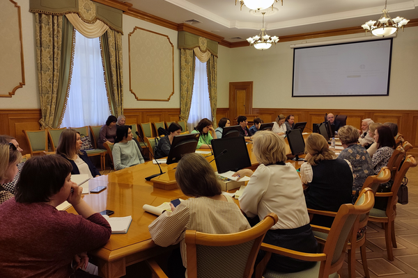 11.04.2023 состоялось рабочее совещание с представителями муниципальных архивов Ленинградской области.